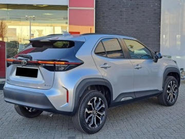 Toyota 2025 Od ręki - Style 1.5 Hybrid 116KM | Podgrzewane fotele!, zdjęcie 2