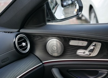 Mercedes Klasa E W213 2022 Mercedes E300de 306ps 4m 2xAMG Burmester Pamięć Hak ACC Keyles Blis Virtual, zdjęcie 9