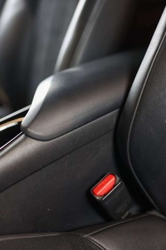 Toyota C-HR I Crossover Facelifting 2.0 Hybrid Dynamic Force 184KM 2019 Toyota C-HR 2.0 Hybrid Selection 2.0 Hybryda 184KM, zdjęcie 22