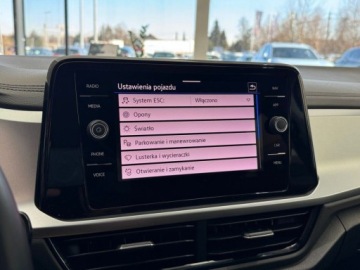 Volkswagen T-Roc I SUV Facelifting 1.5 TSI ACT 150KM 2023 Volkswagen T-Roc Life Kamera cofania LED CarPlayAndroid Auto Podgrzewan, zdjęcie 27