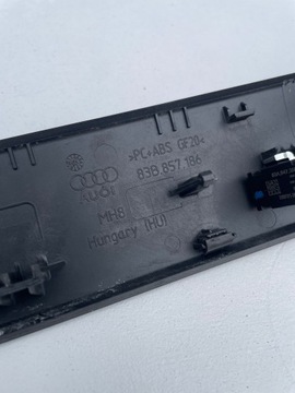 AUDI Q3 83A DEKORACE LIŠTA DESKY 83B857186 CARBON