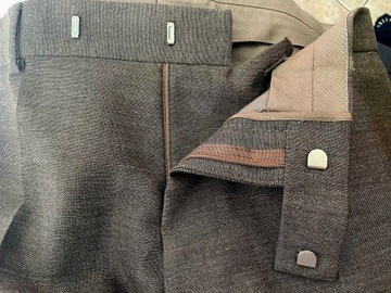 Костюм Hugo Boss 5% кашемир, 45% шерсть, 50% мохер Размер: 50 (L)