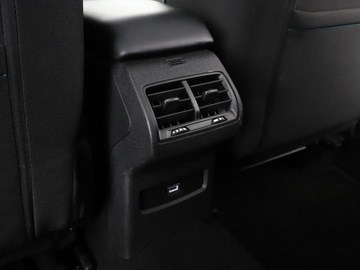 Citroen C4 III SUV 1.5 BlueHDi 110KM 2022 Citroen C4 Shine półskóra navi kamera panorama, zdjęcie 39