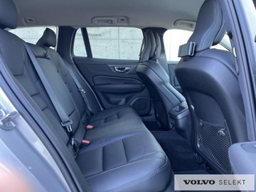 Volvo V60 II  Kombi Facelifting 2.0 B4 B 197KM 2024 Volvo V60 V60 B4 B Plus Dark Pakiet Climate Driver, zdjęcie 10