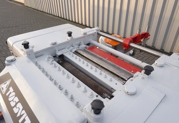 ЧЕТЫРЕХСТОРОННИЙ СТРОГАЛЬНЫЙ СТАНОК TOS SVITAVY 50 для обработки пола, электрической столешницы.