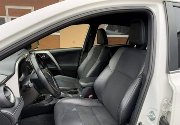 Toyota RAV4 IV 2016 Toyota RAV4 2,5 Hybrid 155KM Navi Klima 2xPDC Kamera Xenony 2.5 Hybryda, zdjęcie 21