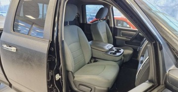 Dodge Ram IV 5.7 V8 390KM 2013 Dodge RAM 5.7 Hemi V8 390km LPG 4x4 Nowe opony 5.7 BenzynaLPG 390KM, zdjęcie 3