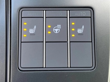 Lexus UX Crossover Facelifting 2.0 300h 199KM 2025 Od ręki - 300h F Sport Design 2.0 Hybrid Dynamic Force 199KM, zdjęcie 9