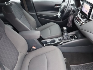 Toyota Corolla XII Sedan 1.5 VVT-i 125KM 2022 Toyota Corolla 1.5 VVT-i, Salon Polska, zdjęcie 8