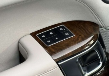 Land Rover Range Rover IV SUV LWB 5.0 V8 S/C 510KM 2016 Land Rover Range Rover Kamera 360 V8 510KM Reflektory ksenonowe Head-U, zdjęcie 21