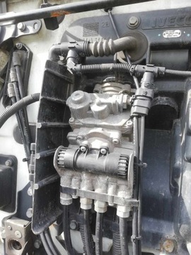 GŁÓWNY ZAWÓR HAMULCOWY IVECO STRALIS E6 4800200140