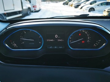 Peugeot 208 I Hatchback 3d 1.6 THP 155KM 2013 PEUGEOT 208 Hatchback 3d 1.6 e-HDI 115KM, Przygotowany do rejestracji, zdjęcie 16