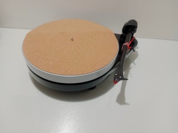 АНАЛОГОВЫЙ TURNtable Pro-Ject RPM 5.1 (RPM5.1)