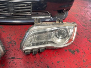 LANCIA THEMA 2013 PŘEDNÍ STRANA LEVÝ SVĚTLO