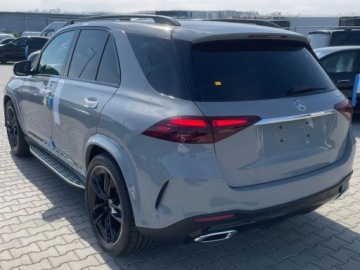 Mercedes GLE V167 SUV Facelifting 2.0 300d 269KM 2025 MERCEDES-BENZ GLE 300 d 4-Matic AMG Line 2.0 (269KM) 2025, zdjęcie 2