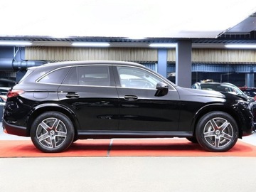 Mercedes GLC C254/X254 Coupe 2.0 220d 197KM 2025 MERCEDES-BENZ GLC 220 d 4-Matic AMG Line 2.0 (197KM) 2025, zdjęcie 2