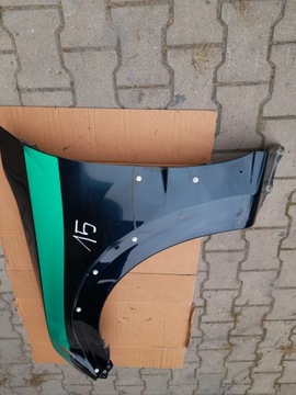 BLATNÍK LEVÝ MITSUBISHI PAJERO 06-12