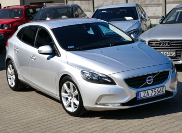 Volvo 2015 Volvo V40 115 koni Aut Ideał Spalanie 4l ON Ambiente 17” DVD parktroniki, zdjęcie 4
