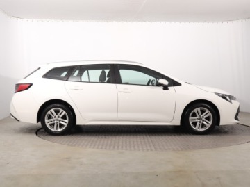 Toyota Corolla XII TS Kombi 1.2 Turbo D-4T 116KM 2021 Toyota Corolla 1.2 Turbo, Salon Polska, zdjęcie 5