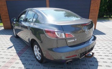 Mazda 3 II Sedan Facelifting 1.6 MZR 105KM 2013 Mazda 3 Bezwypadkowa Serwisowana 1-Wlasciciel Navi Kliamtronik Alufelgi, zdjęcie 4
