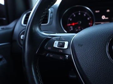 Volkswagen Polo V Hatchback 3d Facelifting 1.2 TSI BlueMotion Technology 90KM 2015 VW Polo 1.2 TSI, Klima, Klimatronic, Tempomat, zdjęcie 15