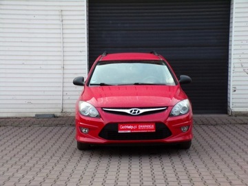 Hyundai i30 I CW Facelifting 1.4 DOHC 109KM 2010 Hyundai i30 Klimatyzacja / Gwarancja / 1.4 / 109KM, zdjęcie 2
