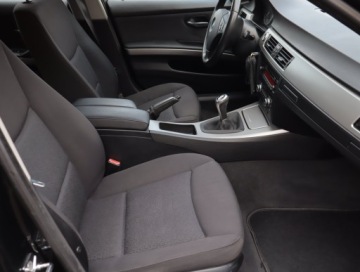 BMW Seria 3 E90-91-92-93 Touring E91 2.0 318i 143KM 2008 BMW 3 318 i, Klima, Klimatronic,ALU, El. szyby, zdjęcie 8