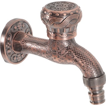 Водопроводный кран. Антикварный кран. Одиночный холодный кран