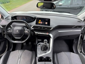 Peugeot 5008 II Crossover 1.2 PureTech 130KM 2017 Peugeot 5008 7 foteli Półskóry Panorama Allure, zdjęcie 5