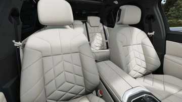 BMW Seria 7 G70 Sedan 3.0 40d 299KM 2025 BMW Seria 7 40d xDrive 299 KM mHEV - BowersWilkins Diamond - Hak Holowniczy, zdjęcie 10