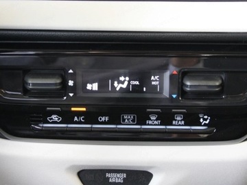 Suzuki Swift VI Hatchback Facelifting 1.2 DualJet SHVS 83KM 2025 SUZUKI Swift Premium Plus 1.2 Dualjet SHVS Hatchback 83KM 2025, zdjęcie 9