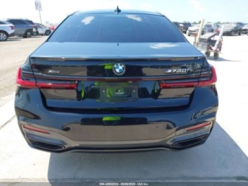 BMW Seria 7 G11-G12 2021 BMW Seria 7 750i xDrive 2021 4.4l 4.4 Benzyna 523KM, zdjęcie 4