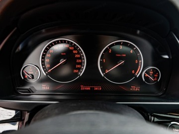 BMW X5 F15 SUV xDrive40d 313KM 2014 BMW X5 xDrive40d 313KM, zdjęcie 19