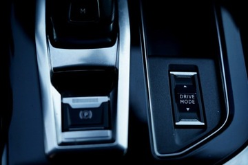 Peugeot 3008 II Crossover Facelifting  1.6 PureTech 180KM 2022 Peugeot 3008 GT LINE kamera skóra NAWI grip, zdjęcie 27