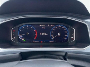 Volkswagen T-Roc I SUV Facelifting 2.0 TSI 190KM 2022 Volkswagen T-Roc 2.0 TSI 190 KM 4Motion FV23 Kamera cofania 2.0 Benzyna, zdjęcie 16