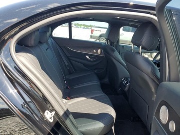 Mercedes Klasa E W214 2023 Mercedes-Benz Klasa E 350 2023 2.0l 2.0 Benzyna 255KM, zdjęcie 10