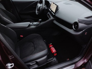 Toyota C-HR II SUV Plug-In 2.0 Hybrid Dynamic Force Plug-in  223KM 2024 Toyota C-HR 2.0 PHEV GR Sport 2.0 Plug-In 223KM GR, zdjęcie 11