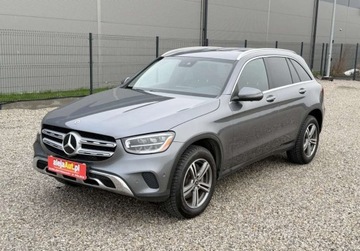 Mercedes GLC C253 2021 Mercedes-Benz GLC 4x4 GLC 2.0 BENZ 258 KM 2021r Warszawa 2.0 Benzyna, zdjęcie 2