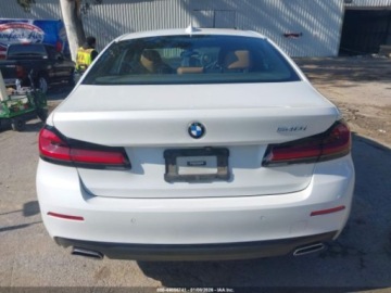 BMW Seria 5 G30-G31 2022 BMW Seria 5 540i 2022 3.0 Benzyna 335KM, zdjęcie 4