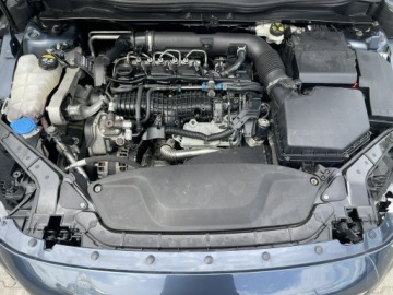 Volvo V40 II Hatchback Facelifting 2.0 D3 150KM 2019 Volvo V40 Momentum Automat Klimatronik, zdjęcie 12