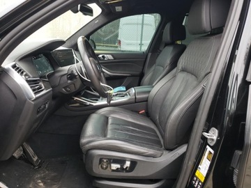 BMW X7 2022 BMW X7 M50I 2022 4.4l 4.4 Benzyna 523KM, zdjęcie 7