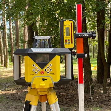 СИСТЕМА NIVEL ЛАЗЕРНЫЙ УРОВЕНЬ NL720R+ШТАТИВ+ПЕРСОНАЛ