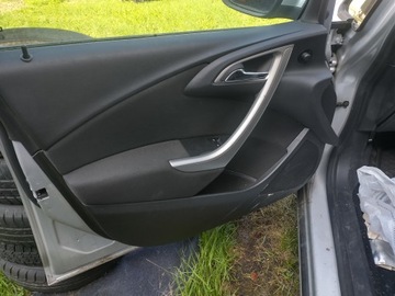 OPEL ASTRA IV J KOMBI VNITŘEK SEDADLA POHOVKA BOKY ČALOUNĚNÍ KOBEREC