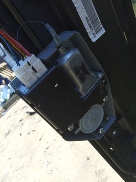 NISSAN X-TRAIL T31 MOTOREK STŘEŠNÍHO OKNA