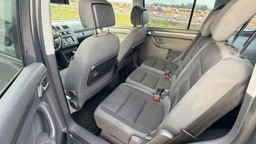 Volkswagen Touran II 2.0 TDI 140KM 2015 Volkswagen Touran Raty 2.0 tdi DSG-Automat Navi Caly w fabrycznym lakierze, zdjęcie 26