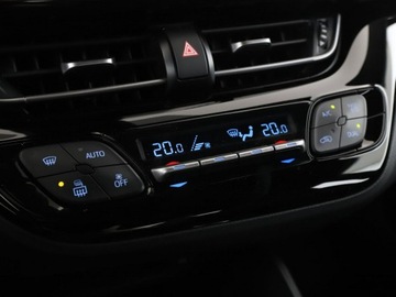 Toyota C-HR I Crossover Facelifting 1.8 Hybrid 122KM 2021 Toyota C-HR HEV kamera klima-auto tempomat hak LED, zdjęcie 25