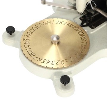 Ручной гравировальный станок по металлу.