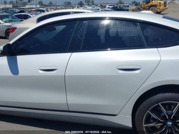 BMW Seria 4 G22-23-26 2022 BMW Seria 4 Gran Coupe, 2022r., 2.0L 2.0 Benzyna 248KM, zdjęcie 4