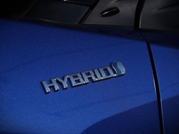 Toyota C-HR I Crossover Facelifting 1.8 Hybrid 122KM 2020 Toyota C-HR 1.8 Hybrid Selection. Kamera cofania. Podgrzewane fotele. VAT, zdjęcie 2