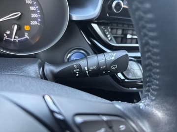 Toyota C-HR I Crossover Facelifting 1.8 Hybrid 122KM 2020 Toyota C-HR 1.8 Hybrid Selection 1.8 Selection | A, zdjęcie 21